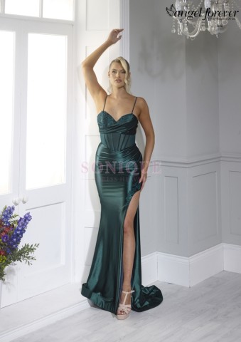 Forest Green Prom Dresses – A Sophisticated Choice for Prom Night