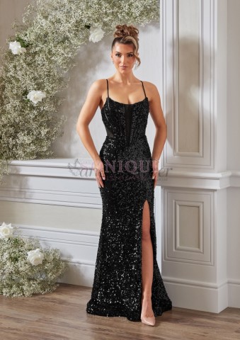 How to Choose the Perfect Christmas Party Dress: A Stylish Woman’s Guide
